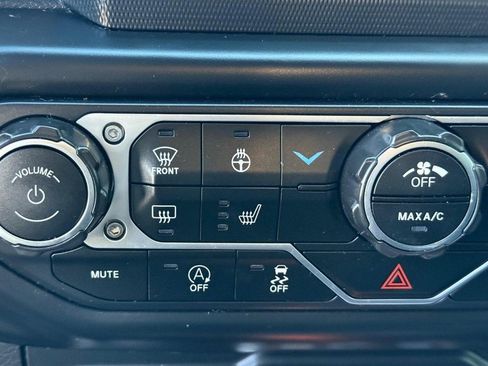 Used 2022 Jeep Wrangler Unlimited Sport image 20