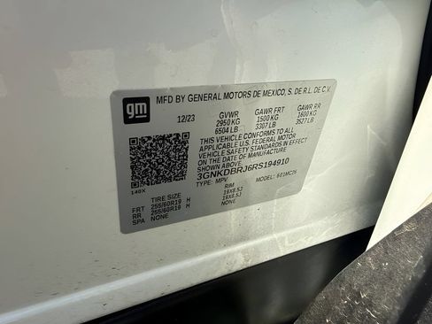 Used 2024 Chevrolet Blazer EV LT AWD/4WD image 33