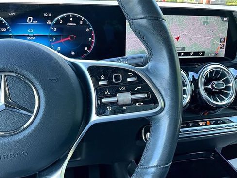 Certified 2023 Mercedes-Benz GLB 250 4MATIC image 15