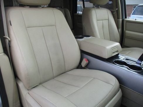 Used 2017 Ford Expedition EL Limited w/ Equipment Group 301A image 37