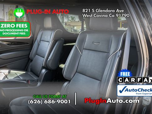 Used 2023 Cadillac Escalade Sport w/ Touring Package AWD/4WD image 12