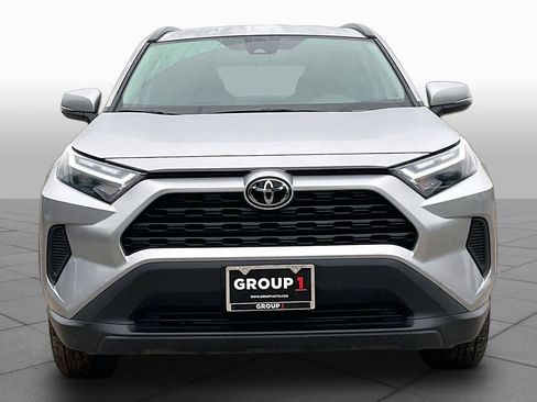 Used 2025 Toyota RAV4 XLE FWD image 4