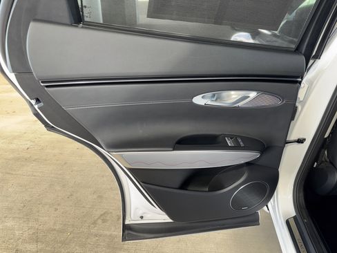 Used 2023 Genesis GV70 2.5T w/ Advanced Package image 16