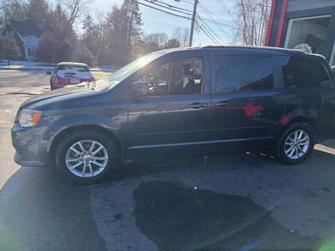 Used 2014 Dodge Grand Caravan SXT image 4