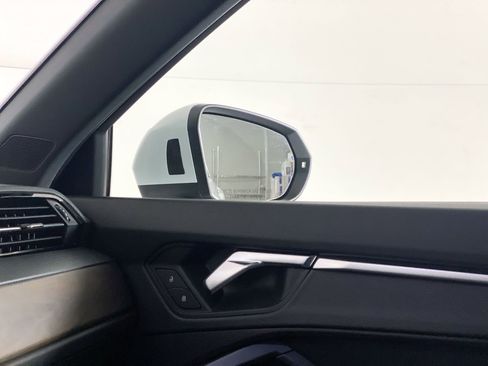 Used 2020 Audi Q3 2.0T Premium Plus w/ Premium Plus Package image 12