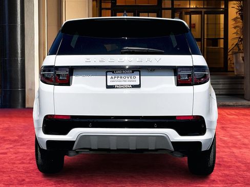 Used 2024 Land Rover Discovery Sport S image 4