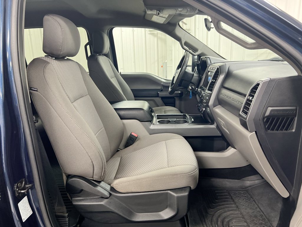 Used 2020 Ford F350 XLT w/ XLT Premium Package AWD/4WD image 22
