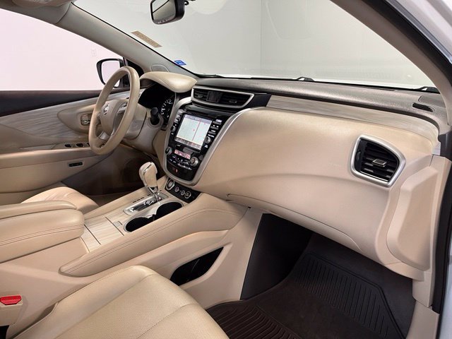 Used 2016 Nissan Murano Platinum w/ Platinum Technology Package FWD image 11