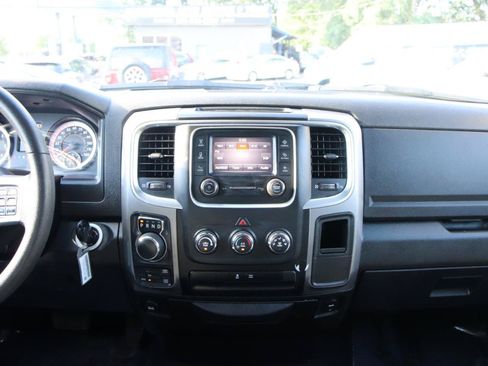 Used 2024 RAM 1500 Classic SLT AWD/4WD image 19