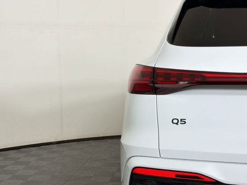 Used 2025 Audi Q5 Premium Plus w/ Premium Plus image 13
