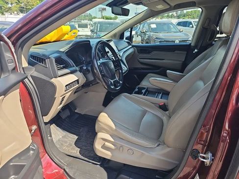 Used 2018 Honda Odyssey EX-L image 9