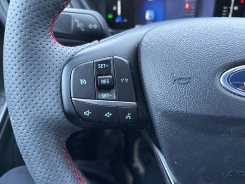 Used 2023 Ford Escape ST-Line image 29