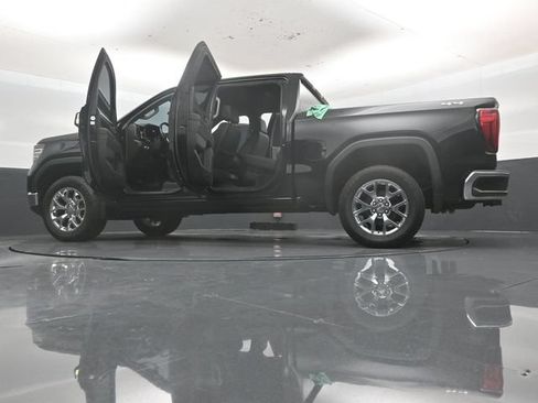 Used 2024 GMC Sierra 1500 SLT AWD/4WD image 65