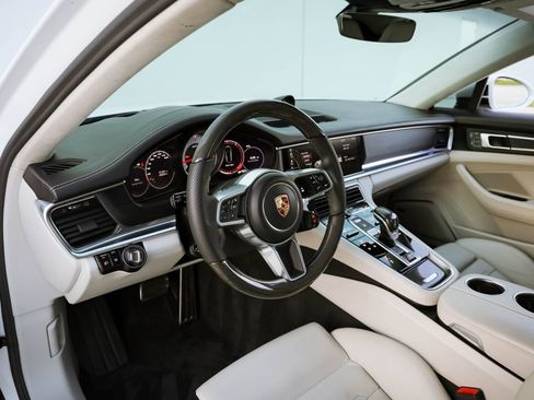 Used 2019 Porsche Panamera GTS w/ Premium Package Plus image 17