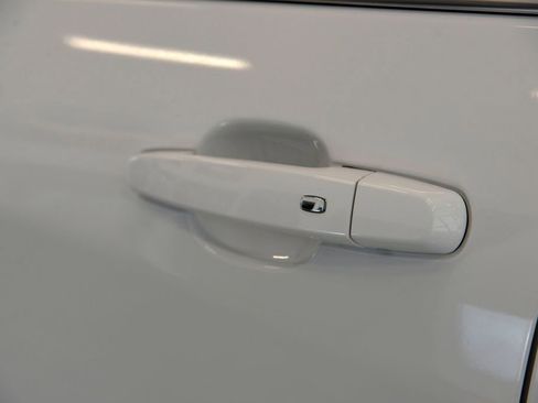 Used 2022 Chevrolet Equinox LT image 13