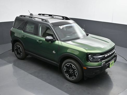 New 2025 Ford Bronco Sport Outer Banks w/ Outer Banks Tech Package+ AWD/4WD image 41