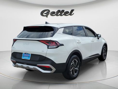 Used 2025 Kia Sportage LX image 5
