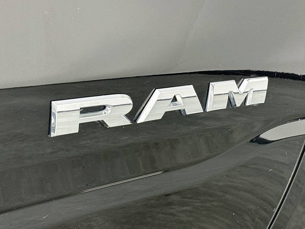Used 2023 RAM 1500 Laramie AWD/4WD image 38
