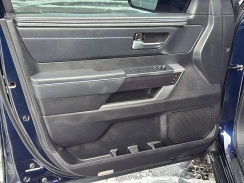 Used 2022 Toyota Tundra Platinum image 10