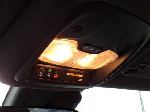 Used 2023 Chevrolet TrailBlazer RS image 24