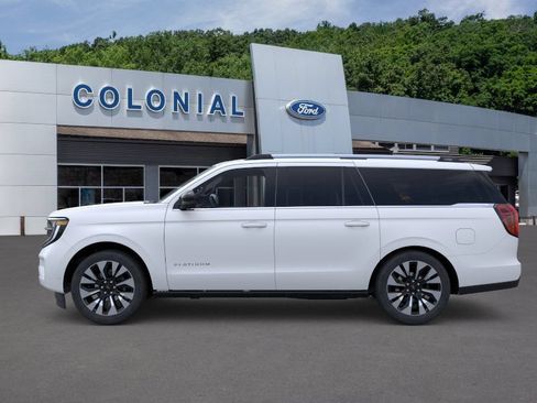 New 2025 Ford Expedition Max Platinum w/ Platinum Ultimate Package AWD/4WD image 26