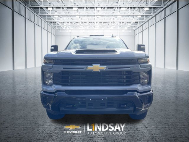 Used 2024 Chevrolet Silverado 2500 Custom w/ Custom Convenience Package AWD/4WD image 3
