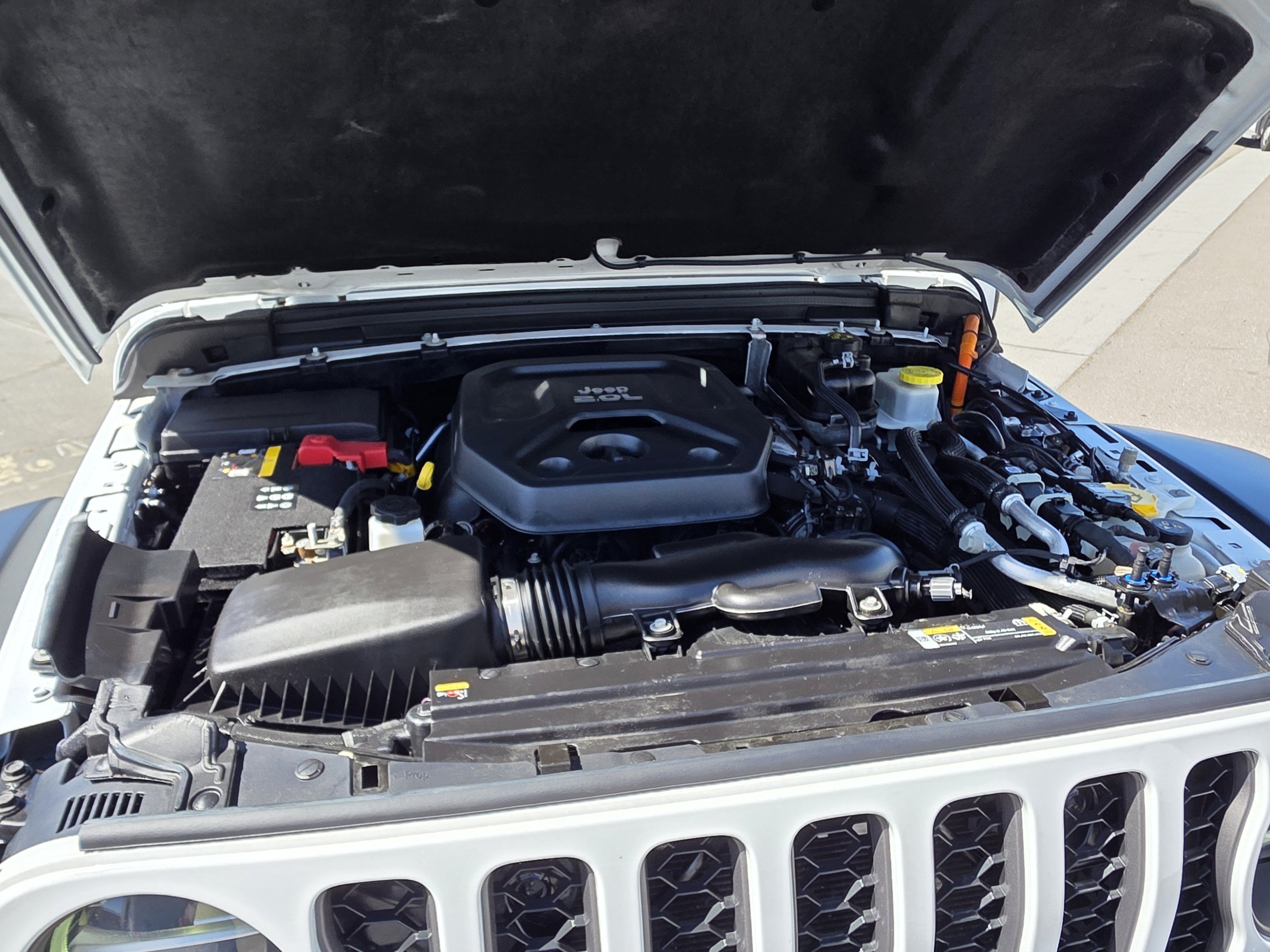Used 2021 Jeep Wrangler Unlimited Rubicon 4xe w/ Steel Bumper Group AWD/4WD image 21