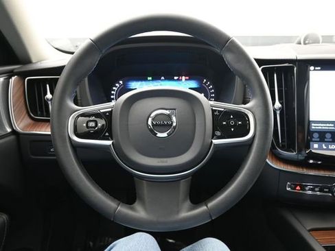 Used 2023 Volvo XC60 B5 Ultimate FWD image 26