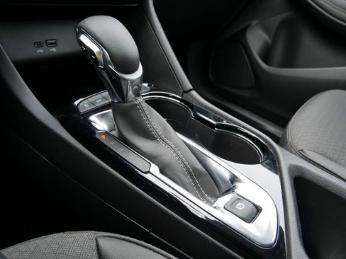 Used 2025 Buick Encore GX Preferred image 21