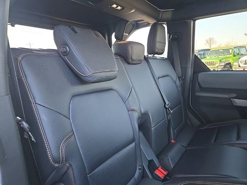 Used 2023 Ford Bronco Badlands w/ Sasquatch Package image 89