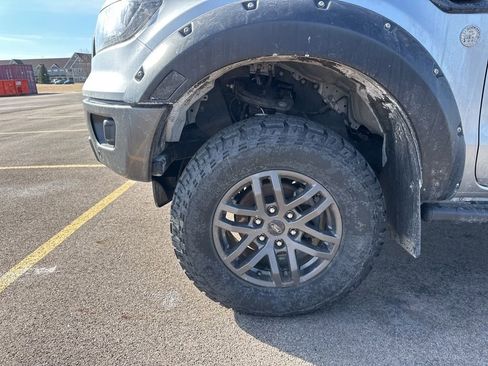 Used 2023 Ford Ranger Lariat w/ Tremor Off-Road Package image 18