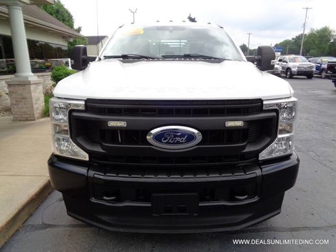 Used 2020 Ford F250 XL w/ Power Equipment Group image 25