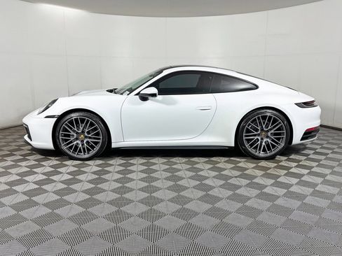 Used 2021 Porsche 911 Carrera image 2