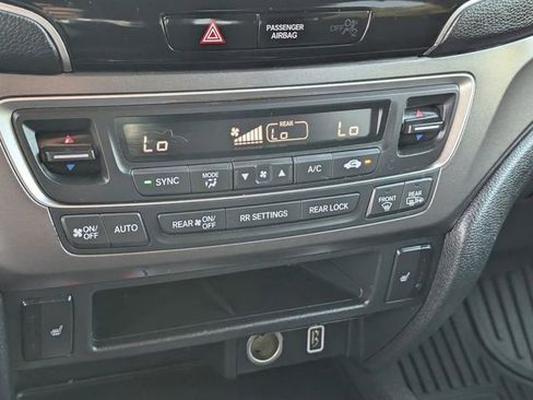 Used 2022 Honda Pilot Sport image 28