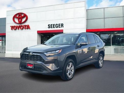 Certified 2025 Toyota RAV4 XLE AWD/4WD image 11