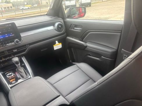 New 2026 Chevrolet Colorado LT w/ LT Convenience Package image 19