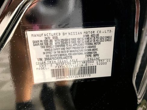 Certified 2025 Nissan Kicks SR FWD image 38