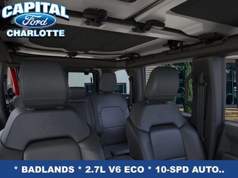 New 2025 Ford Bronco Badlands w/ Sasquatch Package AWD/4WD image 14