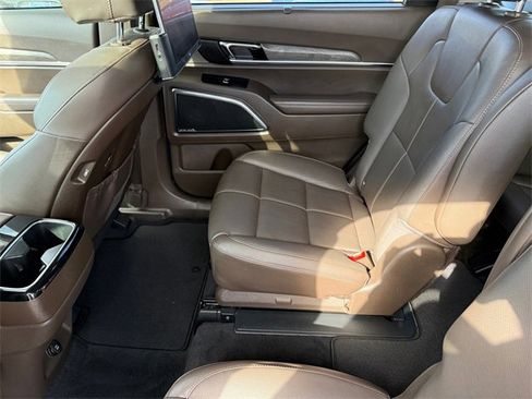 Used 2022 Kia Telluride SX w/ Towing Package image 30