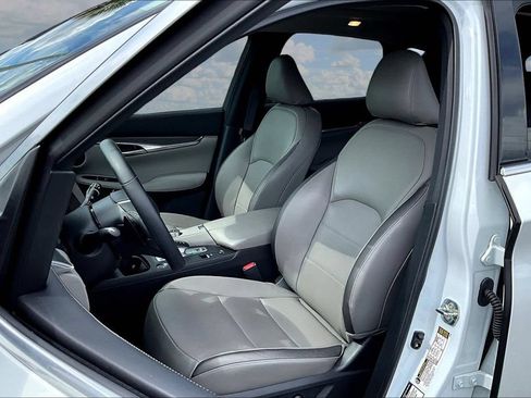 Used 2023 INFINITI QX50 Luxe FWD image 20