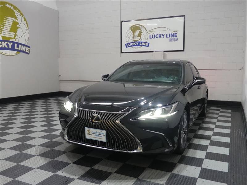 Used 2019 Lexus ES 350 w/ Premium Package FWD image 4