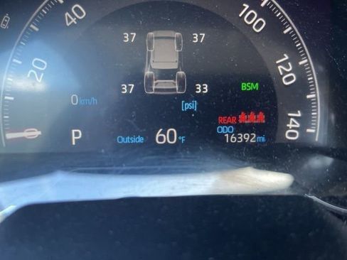 Used 2023 Toyota RAV4 XLE w/ Convenience Package image 15