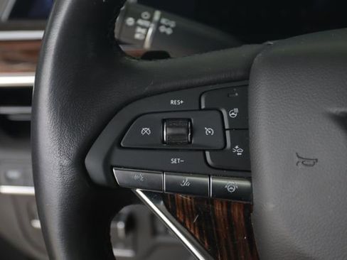 Used 2022 Cadillac Escalade ESV Premium Luxury w/ Performance Package image 12