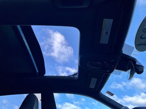 Used 2024 Audi RS Q8 4.0T image 17