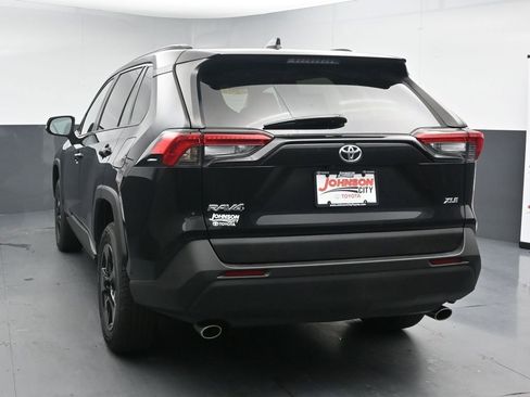 Used 2023 Toyota RAV4 XLE FWD image 6
