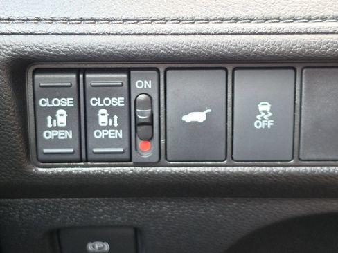 Used 2025 Honda Odyssey Sport-L image 20