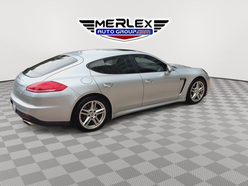 Used 2016 Porsche Panamera 4 AWD/4WD image 8