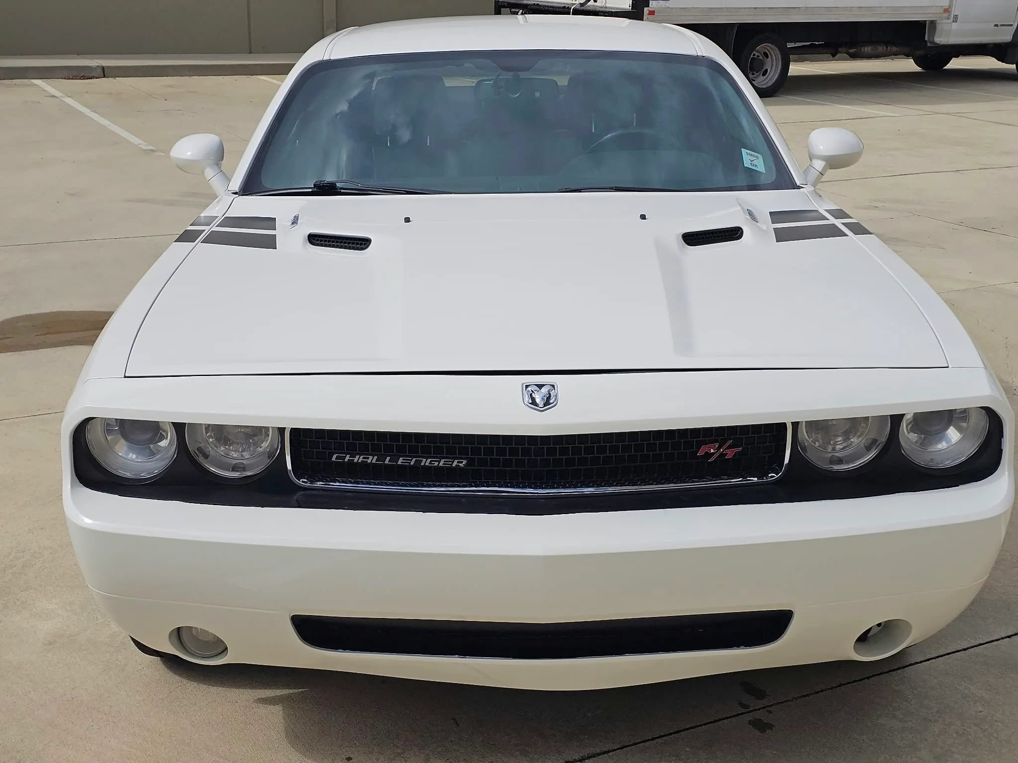Used 2010 Dodge Challenger R/T RWD image 2