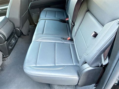 Used 2024 GMC Sierra 1500 SLT image 29