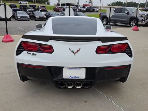 Used 2015 Chevrolet Corvette Stingray Coupe RWD image 11